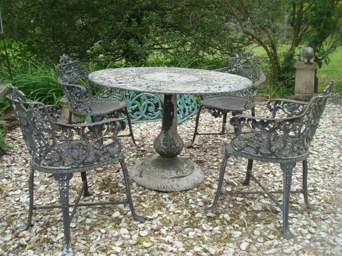 DINING TABLE, 4 CHAIRS,  CAST ALUMINUM,  