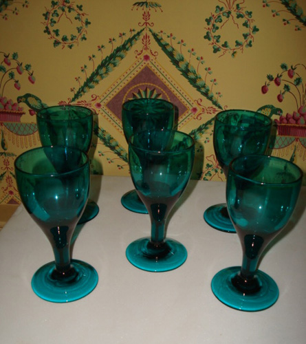 SET SIX REGENCY BLOWN GREEN GLASS WINES, EARLY 19TH C.