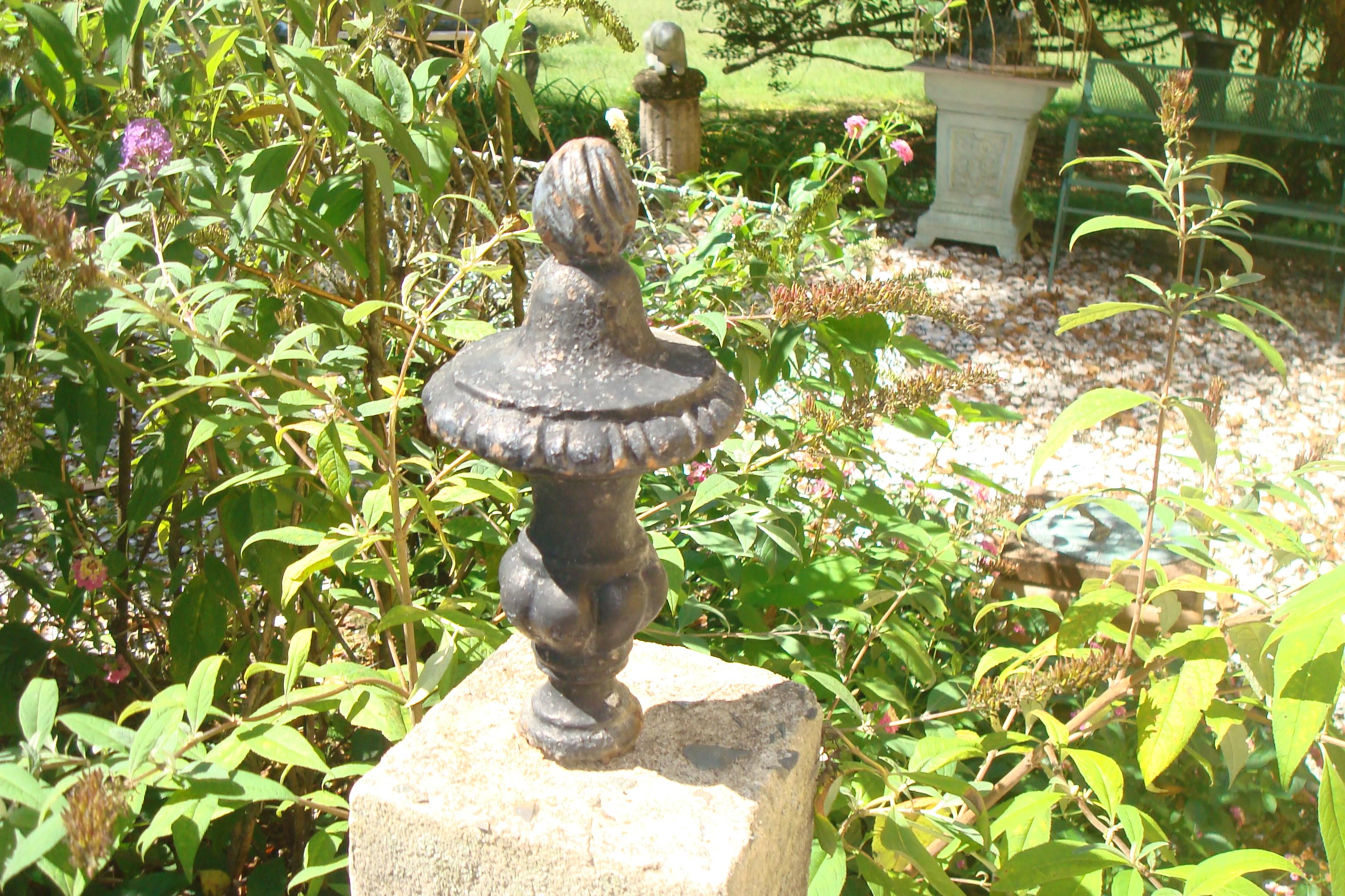 FINIAL CAST IRON ANTIQUE